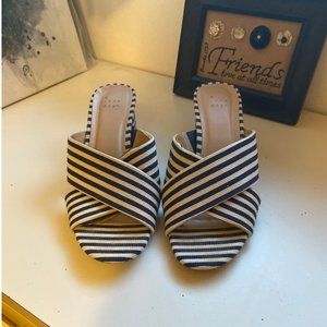 A New Day Tan & Blue Stripe Heels Sandal 10